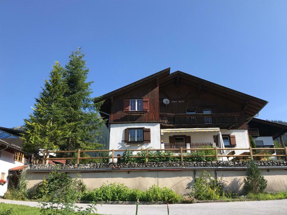 Haus Helli Apartamento Berwang Exterior foto